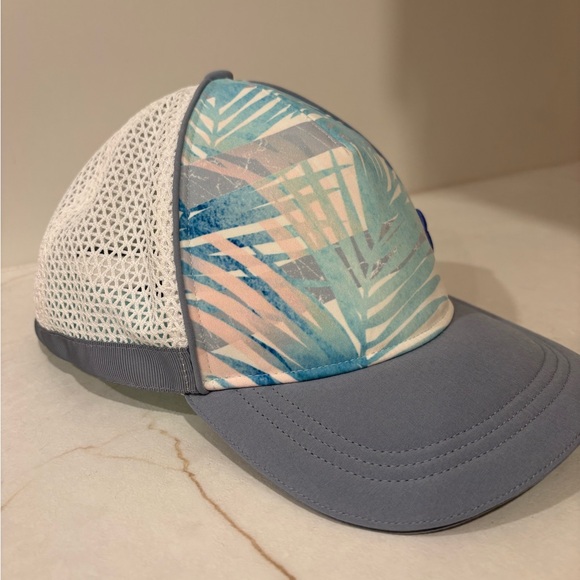 Ivivva girl’s adjustable trucker hat size medium/large - Picture 5 of 7